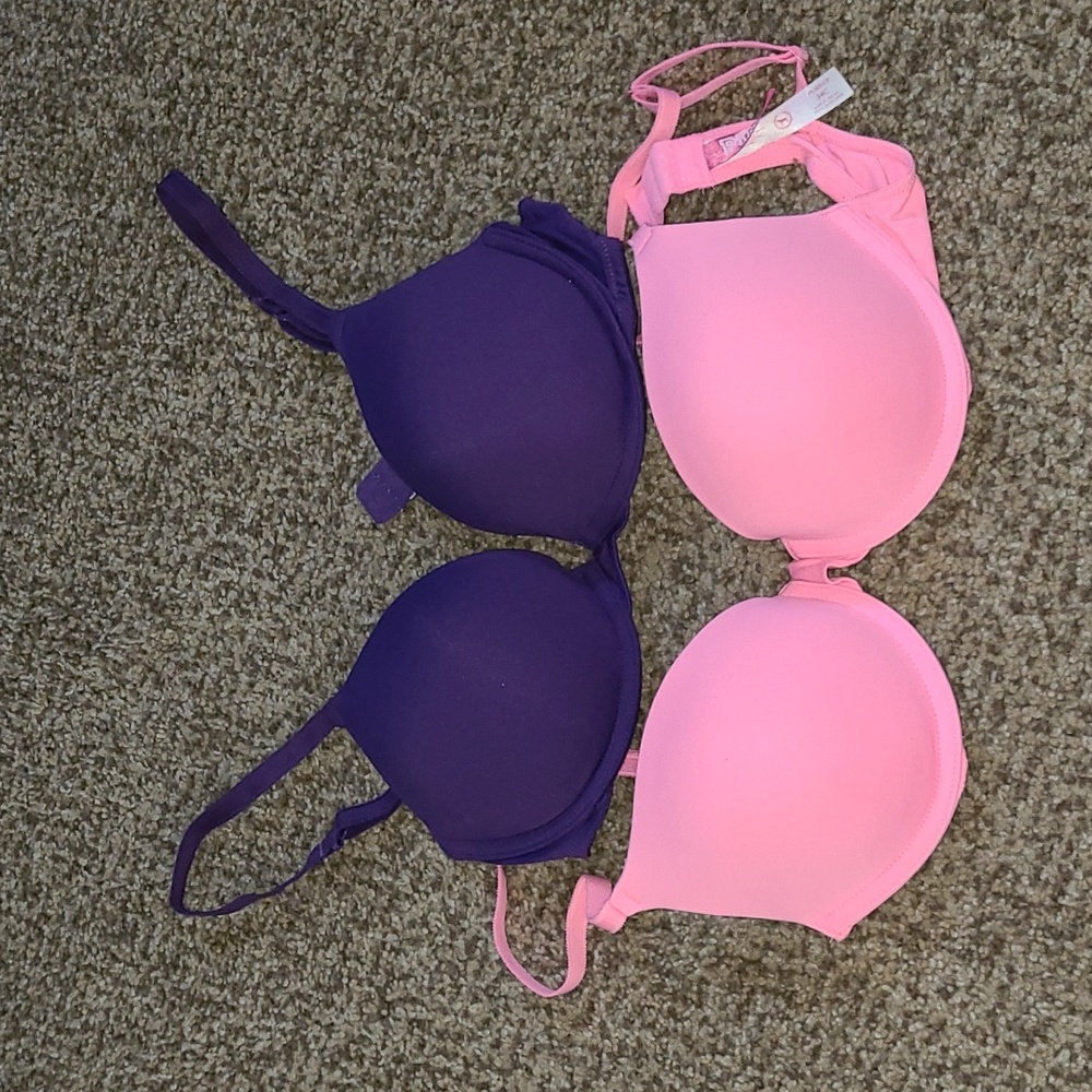 2 Victoria's Secret Bras